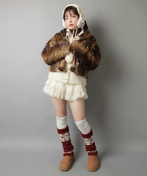 SPINNS(スピンズ)の「アニマル柄で主役級の可愛さ★フード付きショートファーブルゾン(ブルゾン・レディース・レオパード/アニマル・ONESIZE)」の19枚目の写真