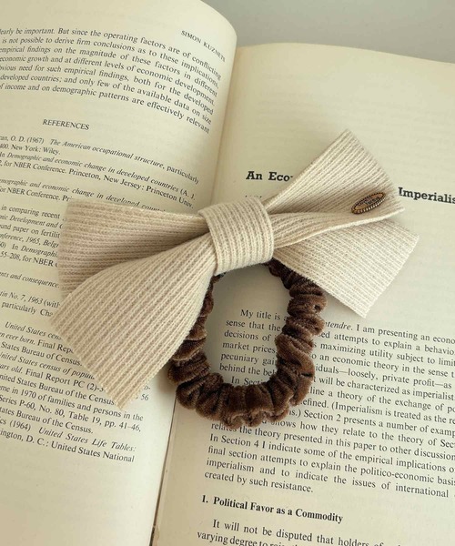 kutir（クティール）の「kutirlune／リボンニットヘアゴム（ヘアゴム・レディース・グレー/ブラウン/ホワイト・FREE）」の6枚目の写真