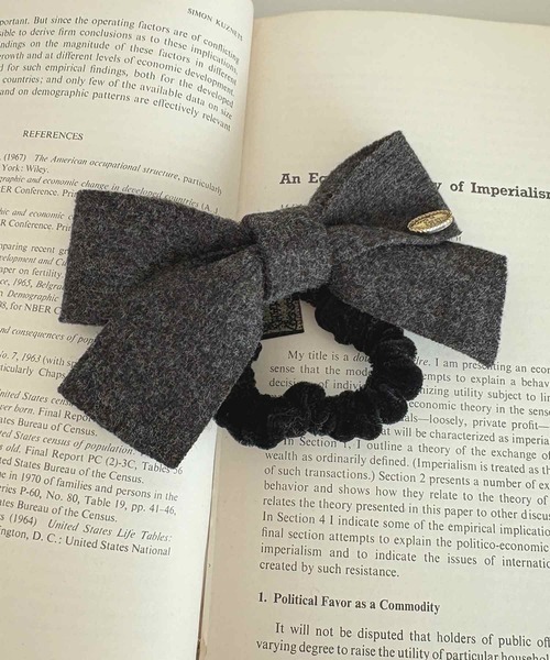 kutir（クティール）の「kutirlune／リボンニットヘアゴム（ヘアゴム・レディース・グレー/ブラウン/ホワイト・FREE）」の7枚目の写真