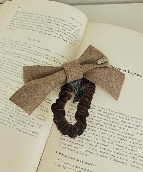 kutir（クティール）の「kutirlune／リボンニットヘアゴム（ヘアゴム・レディース・グレー/ブラウン/ホワイト・FREE）」の8枚目の写真