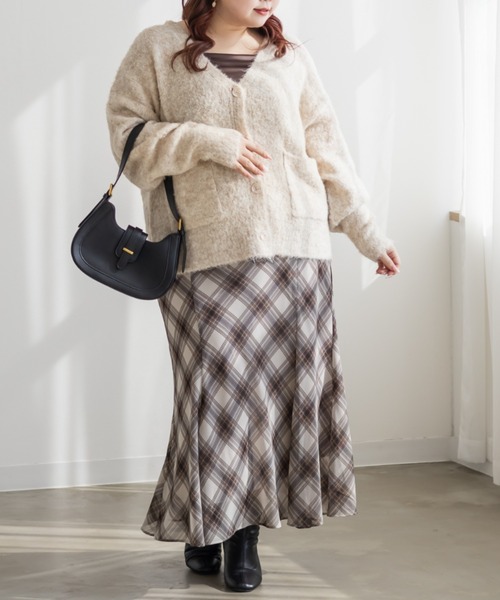 CLETTE(クレット)の「CLETTEオリジナルミックスニットVネックカーディガン(カーディガン/ボレロ・レディース・ライトベージュ/ブラウン/ピンク・4L/3L/LL)」の9枚目の写真