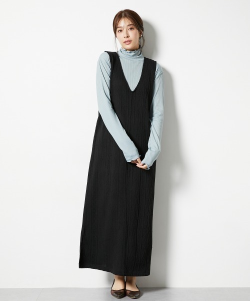 slattgir(スラットジール)の「高身長 ケーブルジャガードVネックジャンパースカート(トールサイズ)(ワンピース・レディース・キャメル/ブラック/ネイビー・T4L/T3L/T5L/TLL/TL/TM)」の8枚目の写真