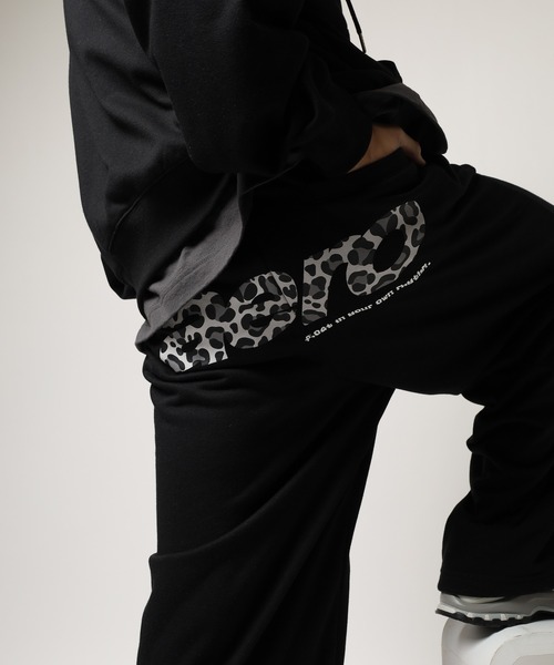 Jungle Storm(ジャングルストーム)の「JUNGLE STORM 総柄ロゴパンツ(その他パンツ・メンズ・グレー/ブラック/ピンク・M/L)」の2枚目の写真