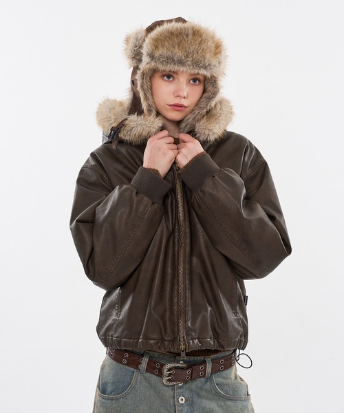 WISH FOR EVER（ウィッシュフォーエバー）の「2WAY FAKE FUR FLIGHT CAP / 2WAYフェイクファーフライトキャップ（キャップ・メンズ・ブラウン・FREE）」の2枚目の写真