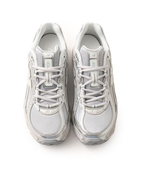 NEW BALANCE(ニューバランス)の「New Balance U7405I7 / ニューバランス U7405I7(スニーカー・レディース・シルバー・25.0cm/24.5cm/24.0cm/23.5cm/23.0cm)」の2枚目の写真