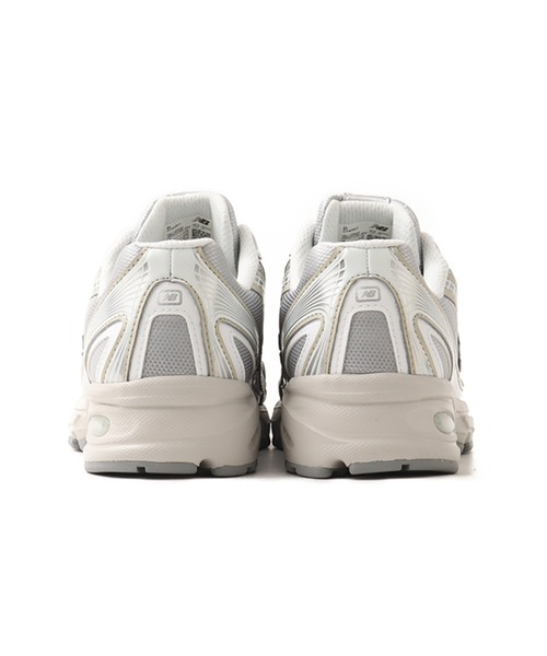 NEW BALANCE(ニューバランス)の「New Balance U7405I7 / ニューバランス U7405I7(スニーカー・レディース・シルバー・25.0cm/24.5cm/24.0cm/23.5cm/23.0cm)」の3枚目の写真