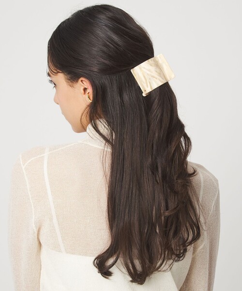 green label relaxing(グリーンレーベルリラクシング)の「【WEB限定】スクエアマーブル ヘアクリップ(バレッタ/ヘアクリップ・レディース・グレー系/オフホワイト/ベージュ/ダークブラウン/ブラウン系・FREE)」の15枚目の写真