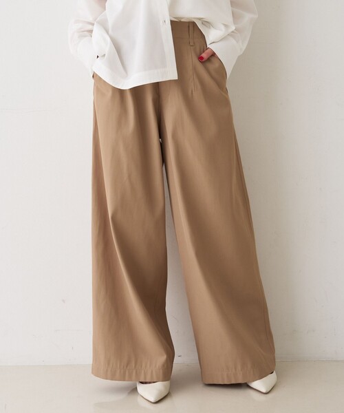 Rouge vif Anna（ルージュヴィフアンナ）の「ポリコットン撥水ワイドパンツ（その他パンツ・レディース・ベージュ/オフホワイト・36/38）」の2枚目の写真