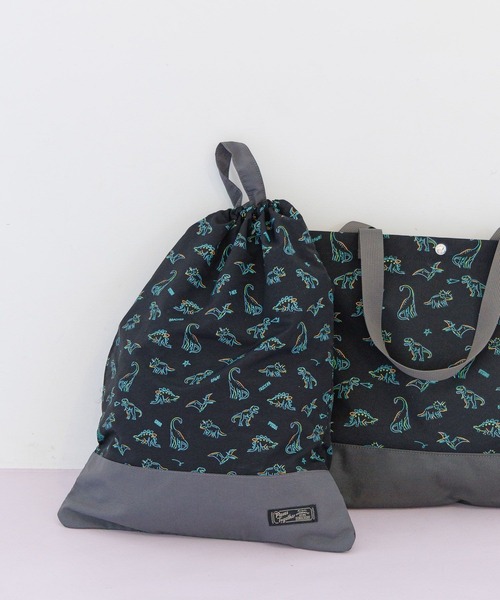 GLOBAL WORK（グローバルワーク）の「洗えるスクール巾着L/641386（ハンドバッグ・キッズ・グレー系その他3/ピンク/グリーン/ホワイト/ブルー系その他4/その他/グレー系その他/ライトブルー/ブラック/カーキ・FREE）」の19枚目の写真