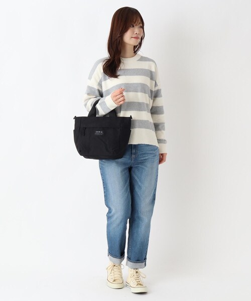 one'sterrace(ワンズテラス)の「SE はっ水ナイロンミディトート(トートバッグ・レディース・ベージュ系その他7/ブラック系8/ベージュ系9・99)」の19枚目の写真