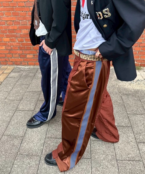 UNDERSTATEMENTs（アンダーステイトメント）の「【ユニセックス】ナイロン*ジャージ切替えトラックパンツ（その他パンツ・メンズ・ネイビー/ブラウン/ブラック・X-SMALL/SMALL/MEDIUM/LARGE）」の13枚目の写真