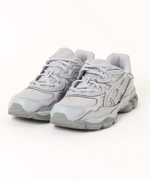 ASICS(アシックス)の「ASICS GEL-NYC(スニーカー・メンズ・ホワイト/ブラック・LL/L/M)」の1枚目の写真