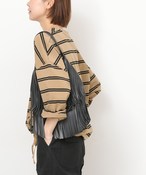 JOURNAL STANDARD relume（ジャーナルスタンダード　レリューム）の「《追加 / 新色》ギャザーヘムロングスリーブ（Tシャツ/カットソー・レディース・ブラック/ライトグレー/ナチュラル/ネイビー/ホワイト・FREE）」の13枚目の写真