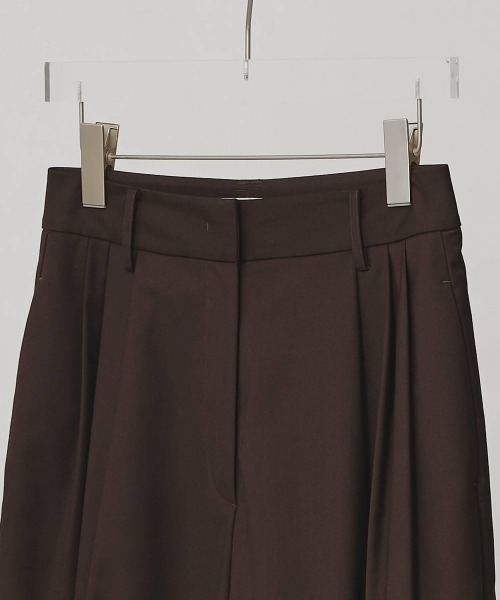 TODAYFUL(トゥデイフル)の「【TODAYFUL/トゥデイフル】Lightweight Tuck Trousers/ライトウェイトタックトラウザーパンツ(スラックス・レディース・ダークブラウン/ブラック・38/36)」の12枚目の写真