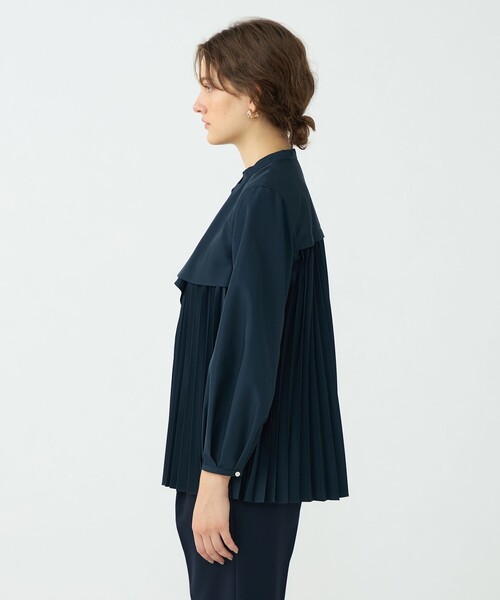 BALLSEY（ボールジィ）の「プリーツコンビ フロントドレープブラウス（シャツ/ブラウス・レディース・ホワイト/ネイビー・36）」の5枚目の写真