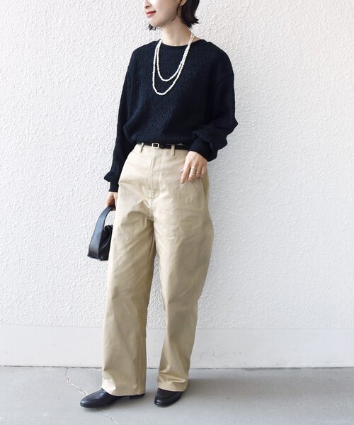 SHIPS(シップス)の「【WEB限定】〈手洗い可能〉ウェーブ クレープ ヘンリー 2WAY プルオーバー(Tシャツ/カットソー・レディース・ベージュ/ブラック/ナチュラル・ONE SIZE)」の15枚目の写真