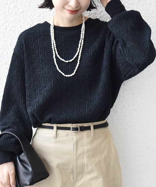 SHIPS(シップス)の「【WEB限定】〈手洗い可能〉ウェーブ クレープ ヘンリー 2WAY プルオーバー(Tシャツ/カットソー・レディース・ベージュ/ブラック/ナチュラル・ONE SIZE)」の6枚目の写真