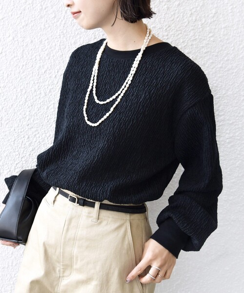 SHIPS(シップス)の「【WEB限定】〈手洗い可能〉ウェーブ クレープ ヘンリー 2WAY プルオーバー(Tシャツ/カットソー・レディース・ベージュ/ブラック/ナチュラル・ONE SIZE)」の7枚目の写真