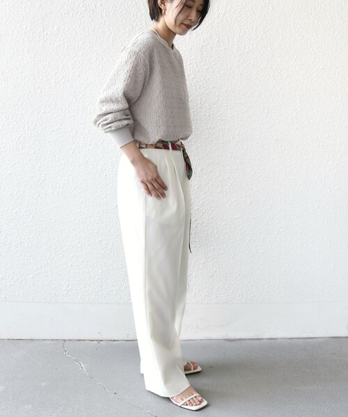 SHIPS(シップス)の「【WEB限定】〈手洗い可能〉ウェーブ クレープ ヘンリー 2WAY プルオーバー(Tシャツ/カットソー・レディース・ベージュ/ブラック/ナチュラル・ONE SIZE)」の18枚目の写真