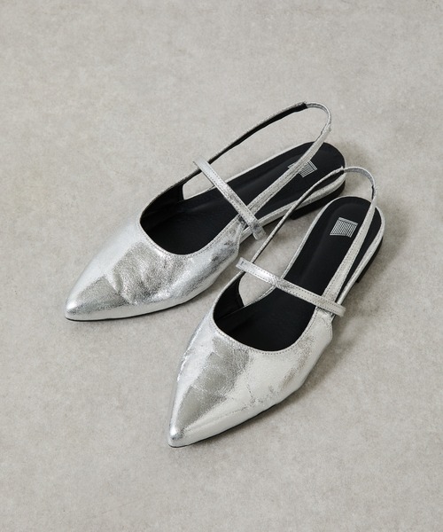 COLONY 2139（コロニートゥーワンスリーナイン）の「ワンストラップポインテッドミュール（サンダル・レディース・ブラック/シルバー・LARGE/MEDIUM）」の2枚目の写真