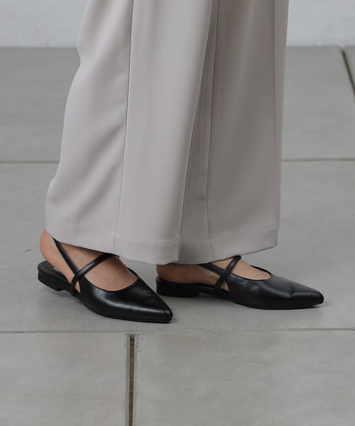 COLONY 2139（コロニートゥーワンスリーナイン）の「ワンストラップポインテッドミュール（サンダル・レディース・ブラック/シルバー・LARGE/MEDIUM）」の7枚目の写真