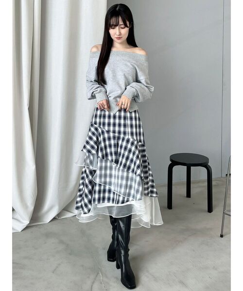 MERCURYDUO（マーキュリーデュオ）の「裏毛オフショルトップス（Tシャツ/カットソー・レディース・アイボリー/グレー・FREE）」の5枚目の写真