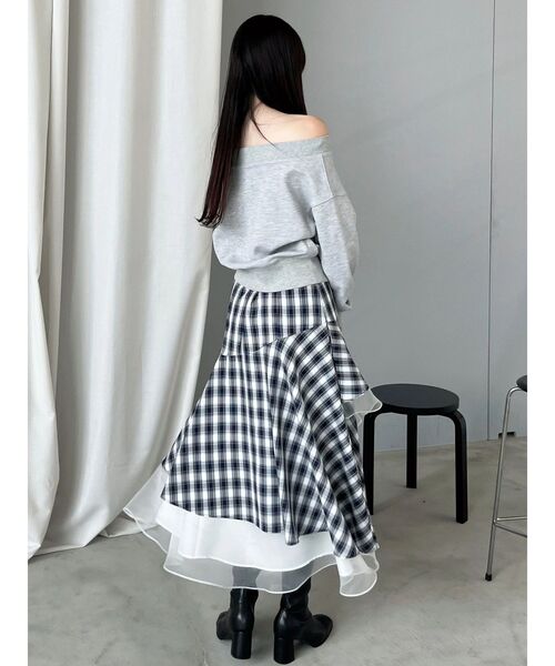 MERCURYDUO（マーキュリーデュオ）の「裏毛オフショルトップス（Tシャツ/カットソー・レディース・アイボリー/グレー・FREE）」の7枚目の写真