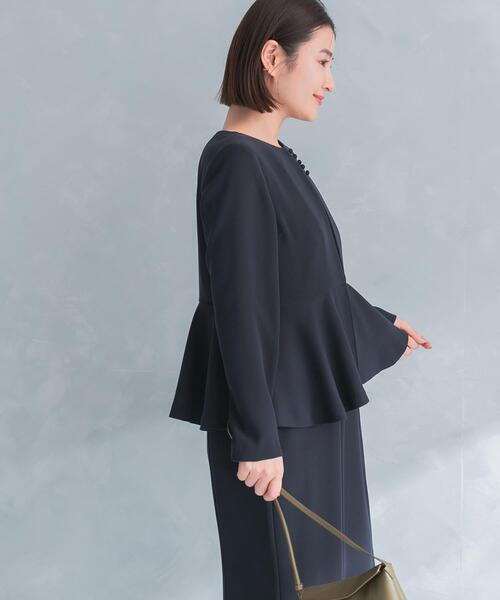 URBAN RESEARCH ROSSO WOMEN(アーバンリサーチ ロッソ)の「kaene フレアジャケットセットワンピース(ワンピース・レディース・ベージュ/ネイビー・MEDIUM)」の12枚目の写真