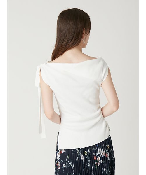 FRAY I.D（フレイアイディー）の「アシメネックドレープニット／ウォッシャブル（ニット/セーター・レディース・ホワイト/ブラック/ブルー・F）」の5枚目の写真