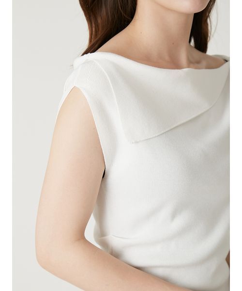 FRAY I.D（フレイアイディー）の「アシメネックドレープニット／ウォッシャブル（ニット/セーター・レディース・ホワイト/ブラック/ブルー・F）」の9枚目の写真