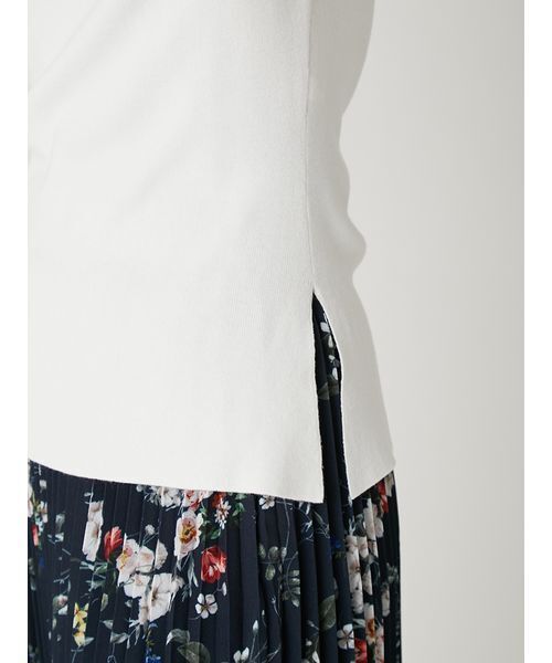 FRAY I.D（フレイアイディー）の「アシメネックドレープニット／ウォッシャブル（ニット/セーター・レディース・ホワイト/ブラック/ブルー・F）」の11枚目の写真