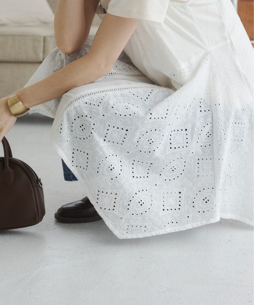 ANGIE（アンジー）の「コットン 刺繍 レース キャミソール チュニック（キャミソール・レディース・ブラック/オフホワイト・FREE）」の18枚目の写真