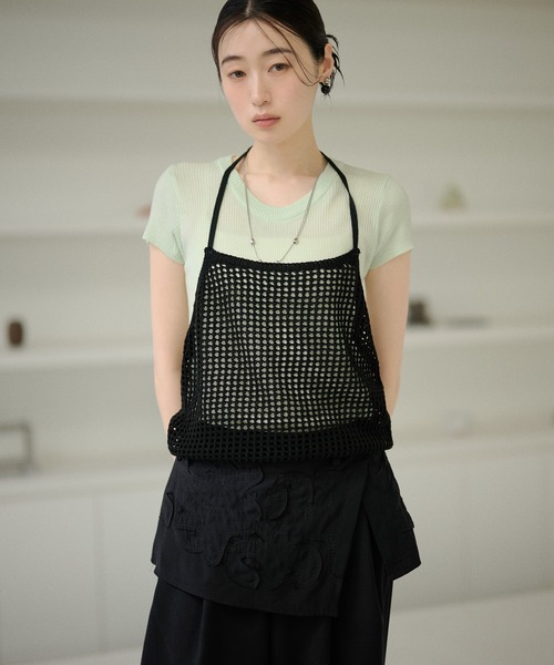 LAULEN（ローレン）の「mesh halter neck knit tops /メッシュホルターネックニットトップス（キャミソール・レディース・ブラック/イエロー/ブルー/アイボリー・FREE）」の22枚目の写真