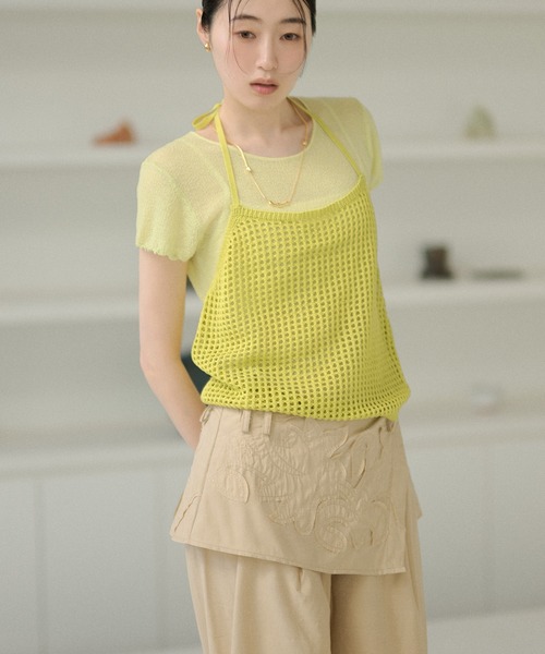 LAULEN（ローレン）の「mesh halter neck knit tops /メッシュホルターネックニットトップス（キャミソール・レディース・ブラック/イエロー/ブルー/アイボリー・FREE）」の6枚目の写真