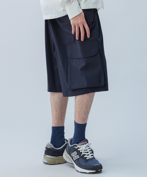 +phenix（プラスフェニックス）の「+phenix(プラスフェニックス) TECH WIDE CARGO SHORTS / テック ワイド カーゴショーツ（カーゴパンツ・メンズ・ブラック/ネイビー・XL/L/M）」の11枚目の写真