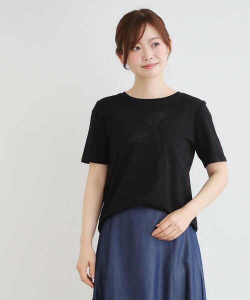 LAURA ASHLEY(ローラアシュレイ)の「【接触冷感/UVカット/洗える/立体モチーフ/コットン100%】ランズウィック柄Tシャツ(Tシャツ/カットソー・レディース・サックスブルー系/ブラック系/ホワイト系3・40/38)」の8枚目の写真