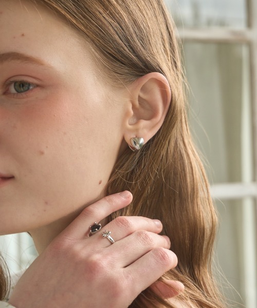 Birthday room(バースデイルーム)の「ハートモチーフピアス/Heart motif earrings(ピアス(両耳用)・レディース・ゴールド/シルバー・FREE)」の5枚目の写真