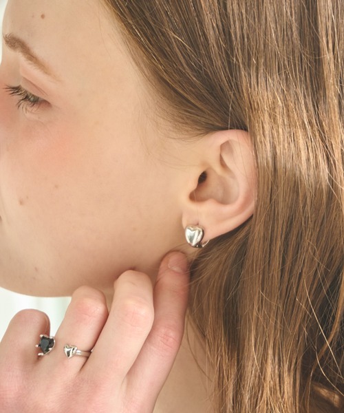 Birthday room(バースデイルーム)の「ハートモチーフピアス/Heart motif earrings(ピアス(両耳用)・レディース・ゴールド/シルバー・FREE)」の3枚目の写真