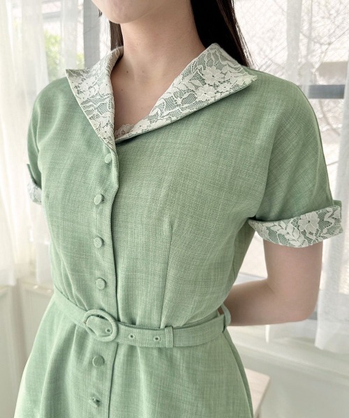 an another angelus（アンアナザーアンジェラス）の「レース使いオープンカラーワンピース/fint フィント（ワンピース・レディース・ライトグリーン/クリーム・FREE）」の14枚目の写真