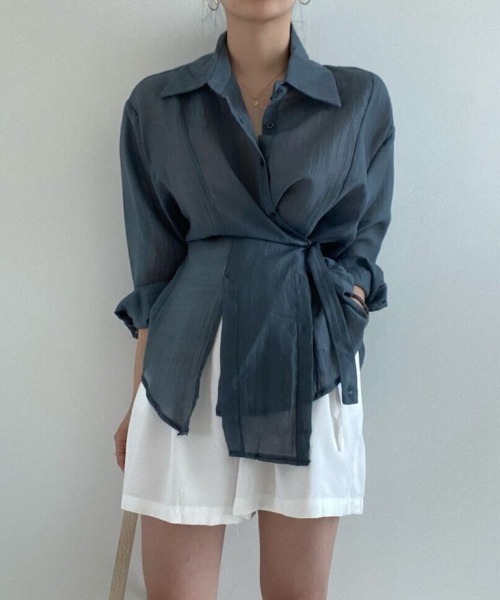 FAVORITO(ファヴォリート)の「リボンイレギュラーシャツ(シャツ/ブラウス・レディース・ホワイト/ブルー・F)」の21枚目の写真
