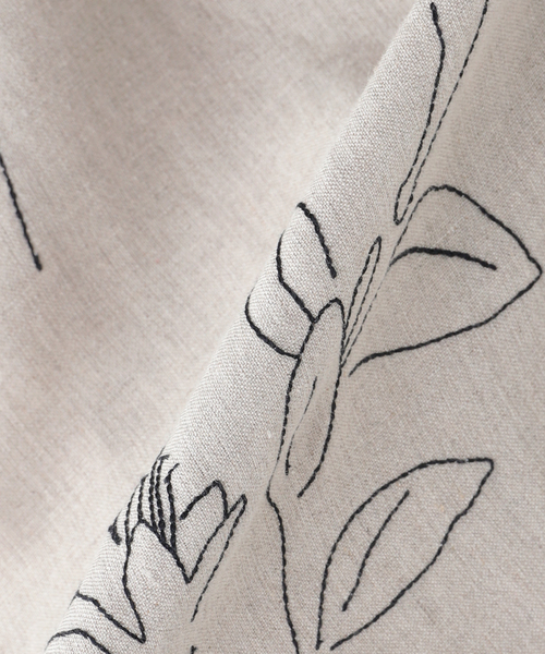 EDIFICE(エディフィス)の「TANAKA (タナカ) THE SHIRT(シャツ/ブラウス・メンズ・ブラック/アイボリー・MEDIUM/LARGE)」の5枚目の写真