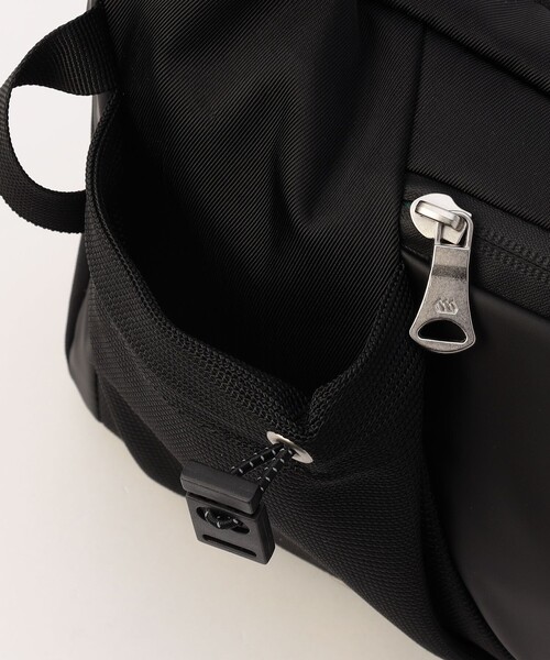 NOLLEY'S LIGHT(ノーリーズライト)の「【MADDEN EQUIPMENT】 SHOULDER BAG-02(ショルダーバッグ・メンズ・ブラック/チャコールグレー/オリーブ・FREE)」の4枚目の写真