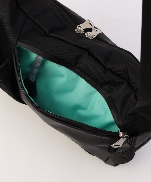 NOLLEY'S LIGHT(ノーリーズライト)の「【MADDEN EQUIPMENT】 SHOULDER BAG-02(ショルダーバッグ・メンズ・ブラック/チャコールグレー/オリーブ・FREE)」の6枚目の写真