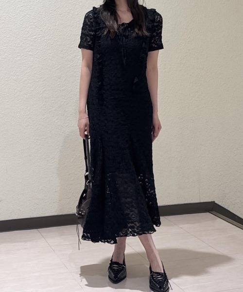 MOUSSY(マウジー)の「CUT LACE ASYMMETRY ドレス(ワンピース・レディース・ダークブラウン/アイボリー/ブラック・1/2)」の18枚目の写真