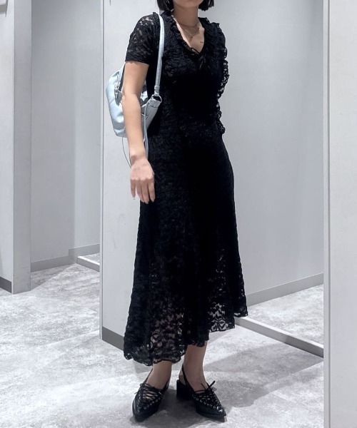 MOUSSY(マウジー)の「CUT LACE ASYMMETRY ドレス(ワンピース・レディース・ダークブラウン/アイボリー/ブラック・1/2)」の19枚目の写真