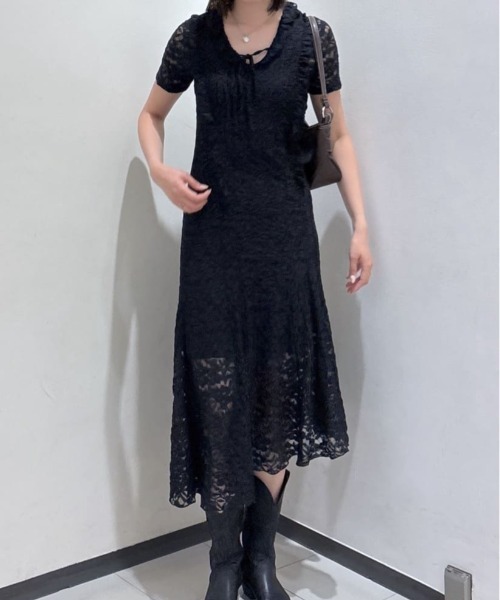 MOUSSY(マウジー)の「CUT LACE ASYMMETRY ドレス(ワンピース・レディース・ダークブラウン/アイボリー/ブラック・1/2)」の22枚目の写真