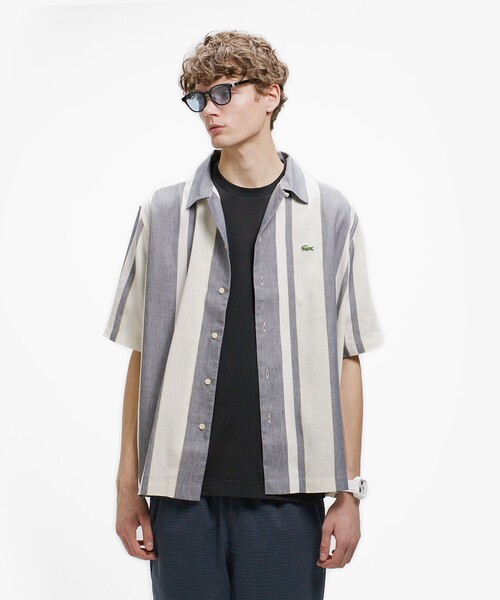 LACOSTE(ラコステ)の「ビッグストライプ リネンブレンドオープンカラーシャツ(シャツ/ブラウス・メンズ・ネイビー/アイボリー・38/41/39/40)」の2枚目の写真