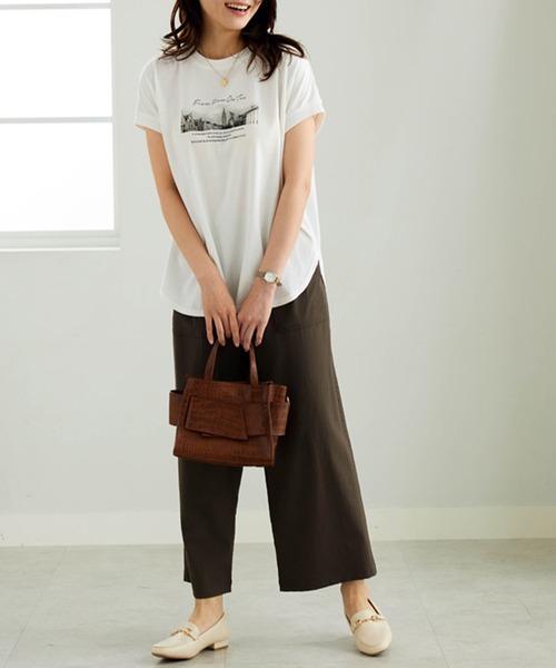 BELLUNA PLUS（ベルーナ）の「サラリ綿混！ゆったりドルマンプルオーバー（Tシャツ/カットソー・レディース・グレイッシュブルー/ピンク/オフホワイト/ブラウン/チャコール・X-LARGE/MEDIUM/LARGE）」の10枚目の写真