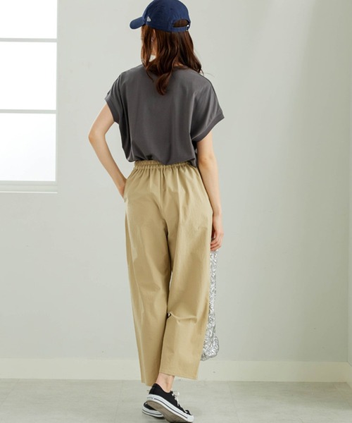 BELLUNA PLUS（ベルーナ）の「サラリ綿混！ゆったりドルマンプルオーバー（Tシャツ/カットソー・レディース・グレイッシュブルー/ピンク/オフホワイト/ブラウン/チャコール・X-LARGE/MEDIUM/LARGE）」の17枚目の写真