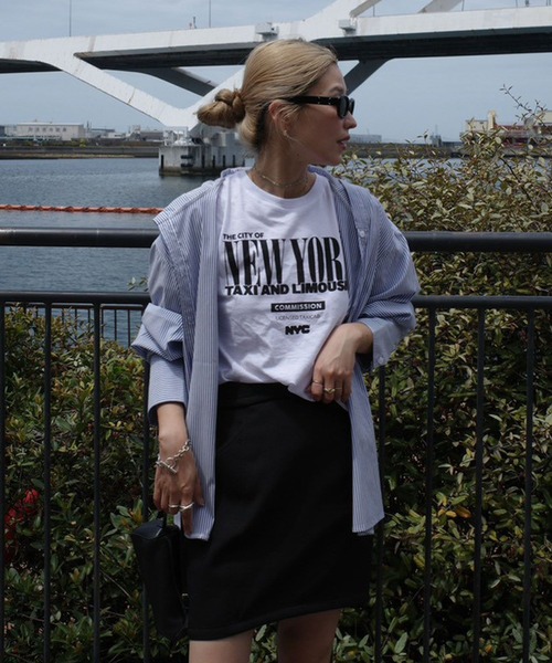 BAYFLOW(ベイフロー)の「【hidekaさんコラボ】ラッシュガードシャツフーディー(ラッシュガード・レディース・チャコール/ブルー・FREE)」の8枚目の写真